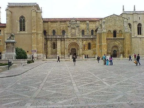 بيت ضيافة Londres 2*