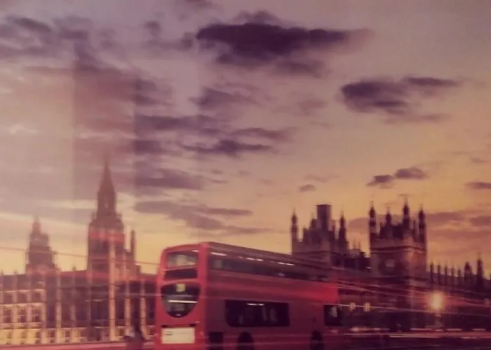 بيت ضيافة Londres 2*